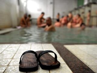 'Naming and shaming' nodig van sites die illegale porno plaatsen