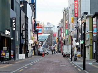 Wie Corona wil begrijpen moet het boek van Hu Fayun lezen