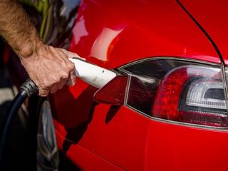 Stand.nl: 'Er is eindelijk een goed plan om het rekeningrijden erdoor te krijgen'