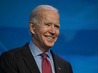 Podcast de Machtsstrijd: Biden moet meer handreikingen doen aan Trumps kiezers