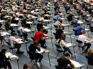 Morgen in Stand.nl: 'Ik maak me zorgen om de enorme kaalslag die op welzijn is gepleegd'