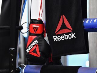 #JanPubliek: 'Man met de stofjas', wuiven naar de regie en Reebok