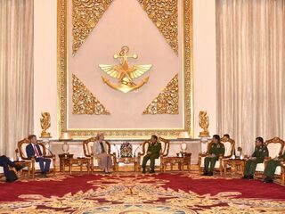 Minister Kaag bezocht van genocide beschuldigde generaal in Myanmar