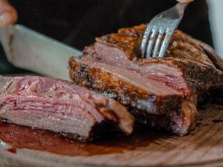 Kweekvlees als alternatief voor 'gewoon' vlees. Wanneer wordt het werkelijkheid?