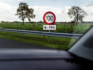 'Verhoog de verkeersboetes'