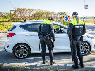 Meer 'coronageweld' tegen politie