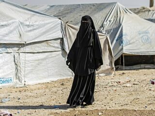 Oproep aan Grapperhaus: 'Bewijsvoering IS-vrouwen moet op orde'