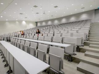 Tweeduizend verpleegkundigen minder door numerus fixus