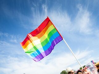 Kees van Amstel: 'Homohaat in de wereld, je weet niet wat je hoort'