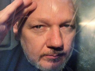 Onderzoek Assange in Zweden heropend, uitlevering gevraagd