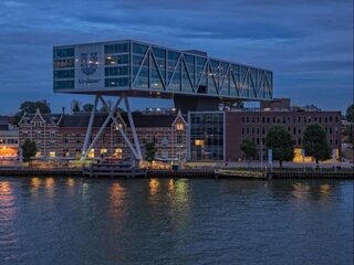 Hoe houden we grote multinationals hier?