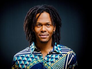 Jeangu Macrooy: 'Ik zou jokken als ik zeg: geen zorgen over het Songfestival'