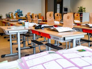 'Je kan makkelijk roepen gooi de scholen dicht, maar daar zitten consequenties aan'