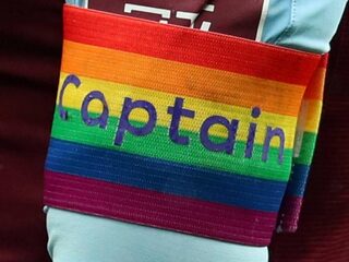 Sportforum: 'Het is wachten op homoseksueel boegbeeld in de voetballerij'