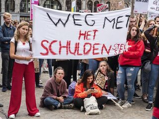 VVD als laatste der mohikanen voor leenstelsel