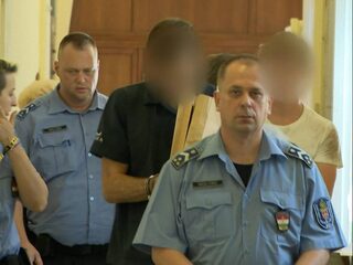 Opgepakte Nederlanders Sziget moeten 'duimen dat ze niet langer dan 16 jaar krijgen'