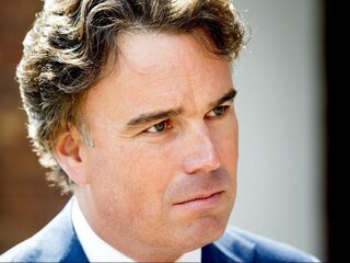 Hoe kroonprins Camiel Eurlings viel