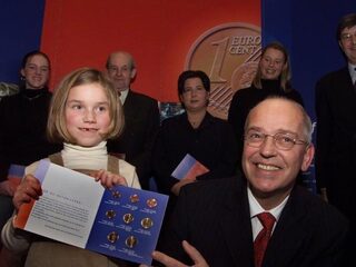 Deze Dag Toen: Run op gratis euro's in eurokit