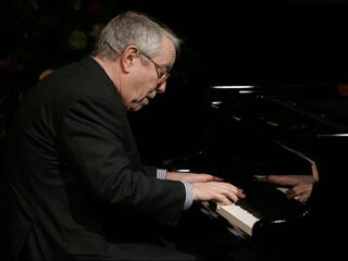 Pianist Louis van Dijk overleden: 'Hij was een enorme improvisator'