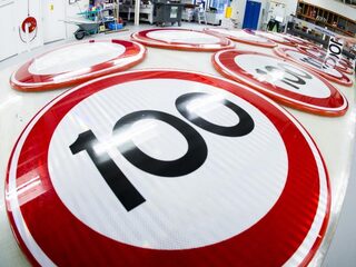 Stand.nl: 100 is hard genoeg