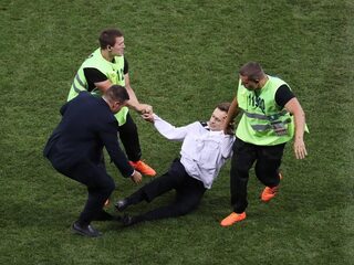 Woordvoerder Pussy Riot op intensive care: is hij vergiftigd?