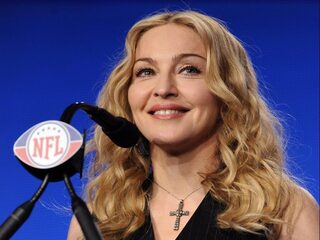 'Ze drukt welbewust op alle rode knoppen die ze vinden kan'