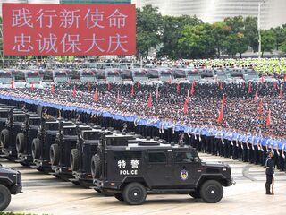 Podcast De Dag: geweld of niets doen, wat zijn de opties van Beijing?