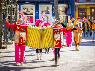 Geen carnaval, maar coronaval: 'Het is wel heel karig hoor'