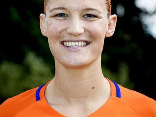 WEURO: Aanvoerster Mandy van den Berg en de swung van Jan Smit