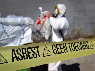 Speciaal fonds om geld te lenen voor verwijderen asbestdak