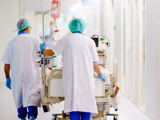 'Surinaamse Nederlanders lijken harder te worden getroffen door coronavirus'