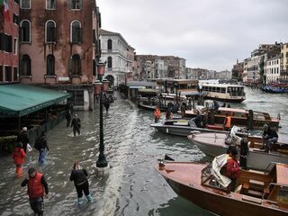 Venetië staat blank, dijk kan hoogwater (nog) niet voorkomen