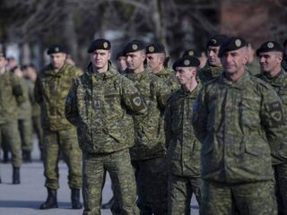 Parlement Kosovo stemt in met formeren leger, tot woede van Servië