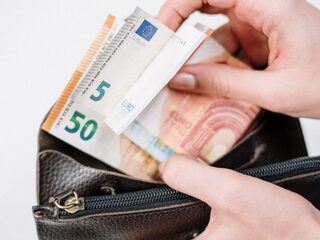 Bedrijven vragen loonoffer, maar daar zitten voor medewerkers risico's aan