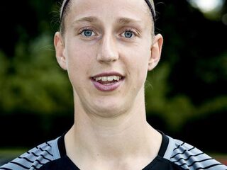 WEURO: keepster Sari van Veenendaal jongleert voor elke wedstrijd