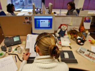 Jonge vrouwen vaker vermoeid door werk