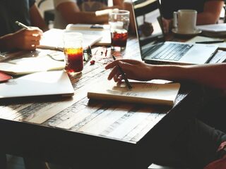 Investeren in start-ups is populair, maar hoe investeer je in het juiste idee?