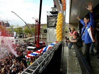 'Van den Hoogenband is goede keuze, maar had wel eerder gekund'