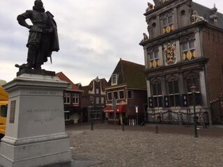 Monumenten van omstreden Nederlanders, weghalen of niet?