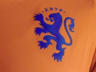 Lekker lezen en luisteren over vrouwenvoetbal