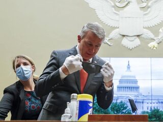 Ontslagen viroloog: 'Amerika gaat zwartste winter in jaren tegemoet'