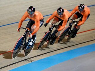 Broederstrijd bij de baanwielrenners