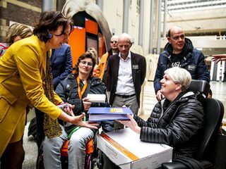 MS-patiënten demonstreren in Den Haag voor behoud Fampyra