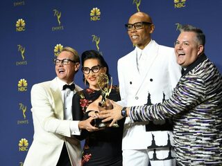 Hoe een Amerikaanse talentenjacht dragqueens tot in een Gronings buurthuis brengt