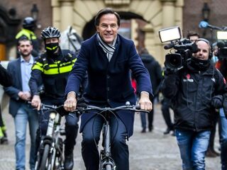 10 jaar Mark Rutte: van 'stuiterbal tot staatsman'