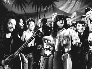 Hoe stervoetballer Ruud Gullit als zanger een nummer 1-hit scoorde