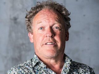 De beginjaren van cabaretier Bert Visscher: zaaltjes met vier man publiek