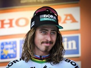 Vandaag op NPO Radio 1: Russische hacks en Milaan - San Remo