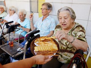 'Het is moeilijker om een patatzaak te beginnen dan een zorginstelling'