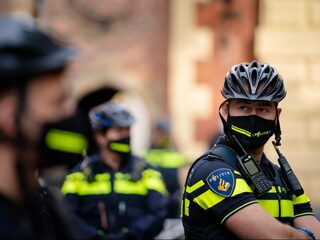 '25-35% van politiemensen mogelijk niet meer inzetbaar door coronabeleid'